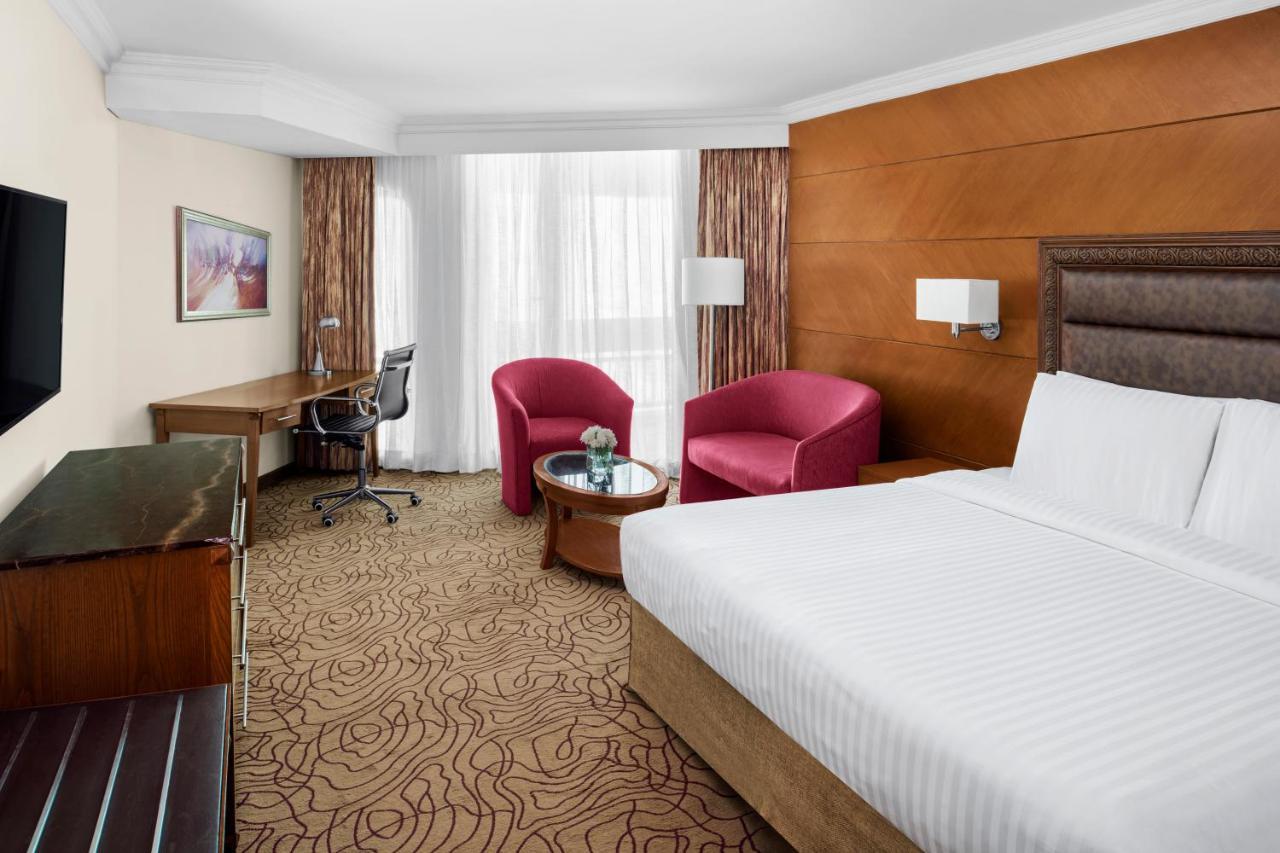 Moevenpick Hotel Karachi Esterno foto