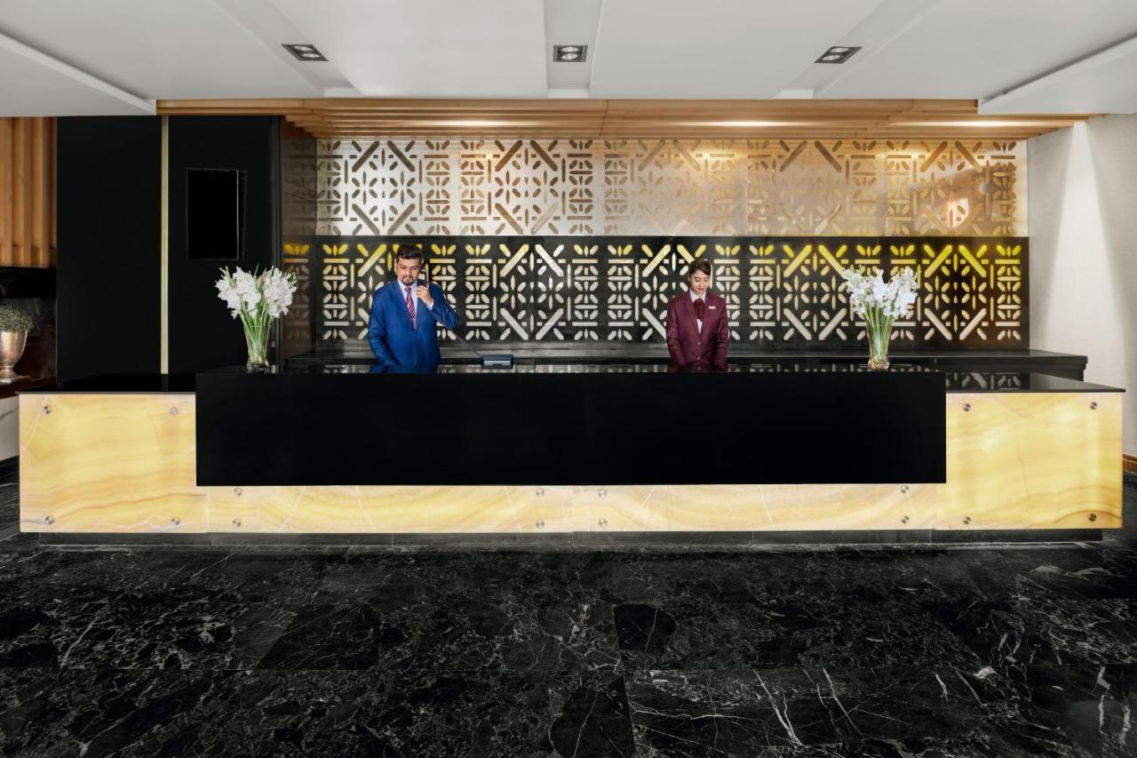 Moevenpick Hotel Karachi Esterno foto