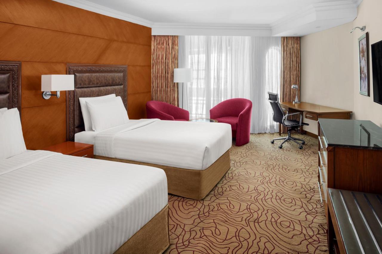 Moevenpick Hotel Karachi Esterno foto
