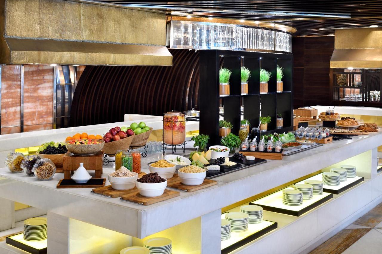 Moevenpick Hotel Karachi Esterno foto