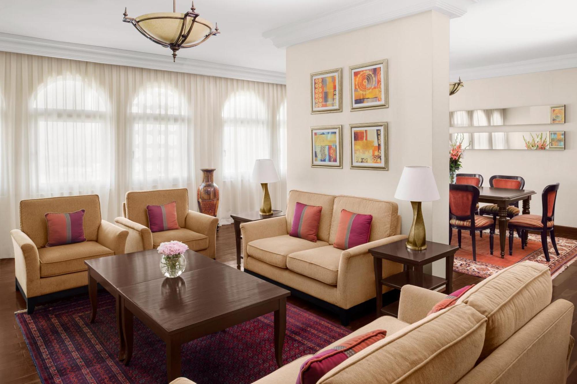Moevenpick Hotel Karachi Esterno foto